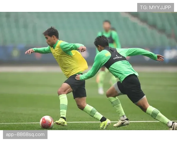 苏亚雷斯训练完回家直接睡车库，就为了省那点空调钱？